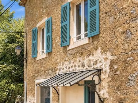 seillans_ magnifique maison individuelle de village d'environ 118m² lumineuse et sans vis-