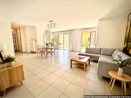 vente appartement 5 pièces 107 m² porte des pierres dorées (69400)