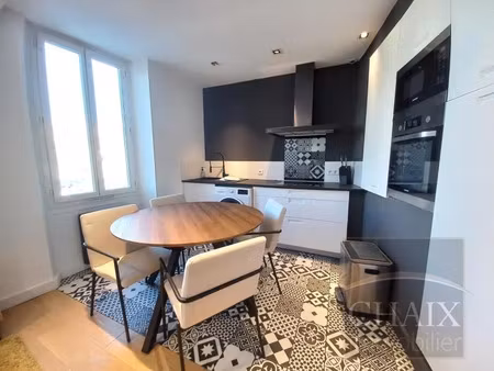 location appartement 2 pièces 37 m² à aubagne (13400)