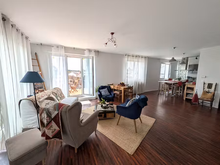 appartement t3 de 109 m2 avec terrasse  parking et cave da