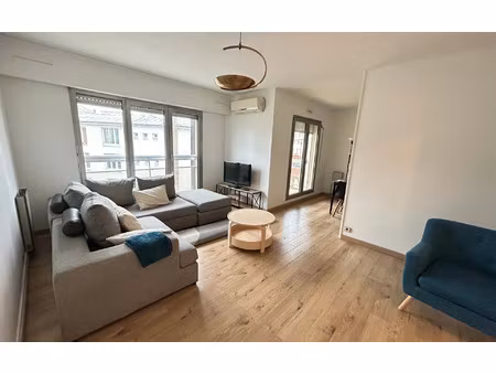 location appartement  59.15 m² t-2 à montrouge  1 800 €