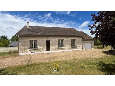 maison de plain-pied  proche loire et commerces.