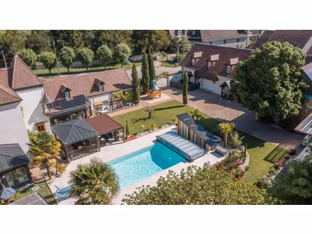 maison à vendre arc sur tille 15 pièce(s) 594m2 1 350 000€