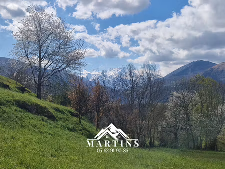 exclusivite agence - terrain à bâtir d'environ 824m2.