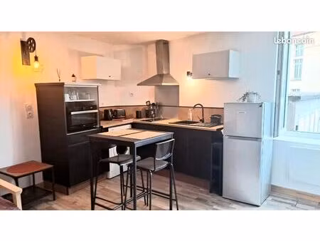 location studio meublé 20m2