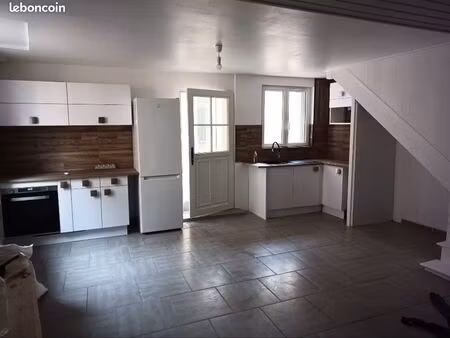 a louer maison de ville f3 - 850e c.c