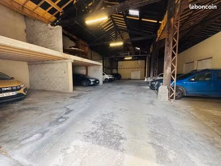 parking 15 m² romans sur isere
