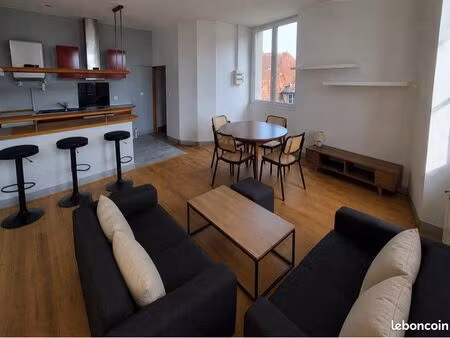 à louer – duplex meublé de charme de 45 m² en plein cœur de la châtre (36400)