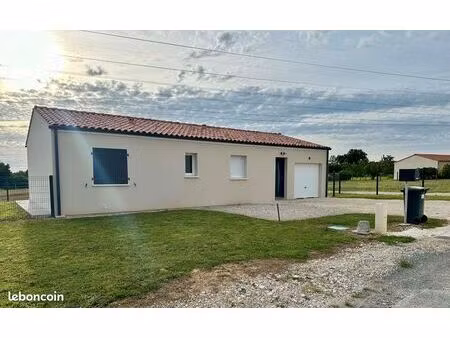location chaniers 09/2026