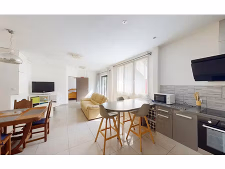 appartement cran-gevrier 72.71 m² t-3 à vendre  220 500 €