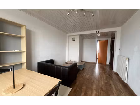 location appartement  m² t-3 à toulouse  670 €
