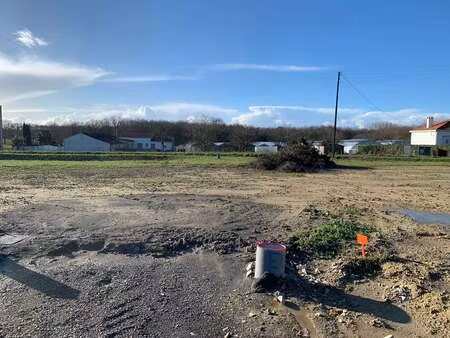 vente terrain à commequiers (85220) : à vendre / commequiers