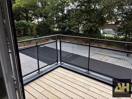 guilers - t2 neuf - grand balcon - parking