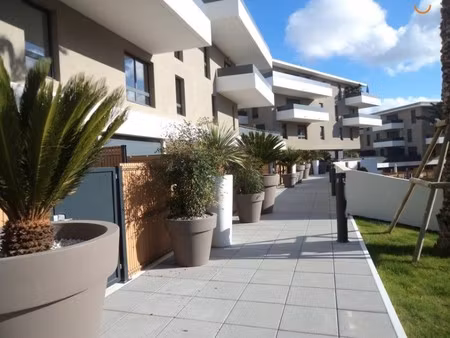 t2 avec terrasse et parking à juvignac