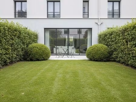 superbe 3 pieces terrasse jardin parking rez de jardin secteur centre ville