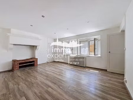 à louer appartement 3 chambres 97 m2 rez-de-chaussée