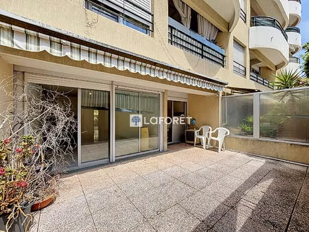 roquebrune-cap-martin - 3 pièces traversant de 69 62 m² avec terrasse de 20 m² et stationn