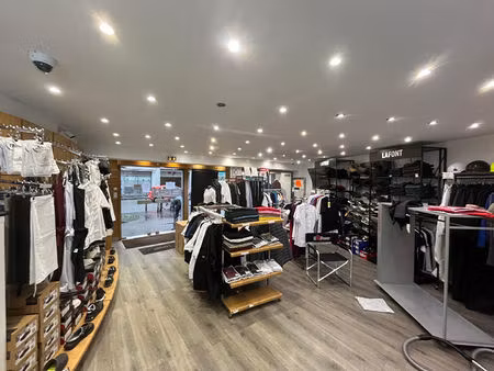murs paris 74.21 m2