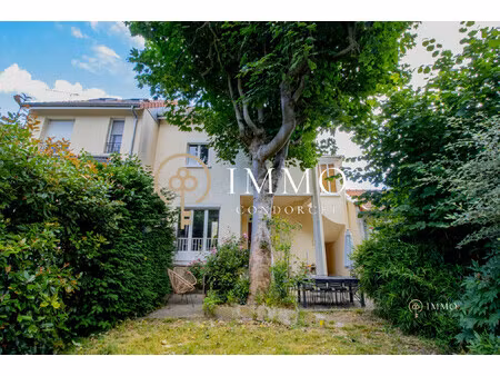 maison de ville bourg la reine