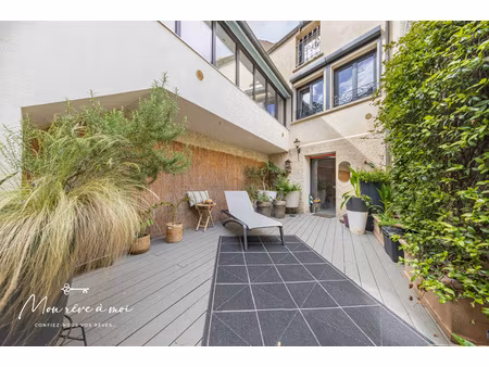 maison lumineuse et en parfait état de 137m2 avec cour intér