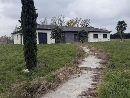 vente maison 6 pièces 206 m² charmeil (03110)