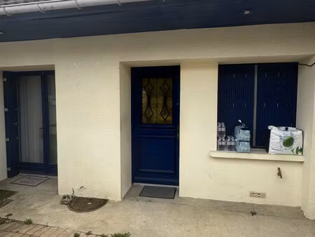 à louer – maison 2 pièces de 46 68 m² avec cour privative 