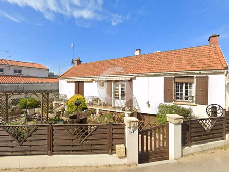 maison 6 pieces- 132m² avec vue mer- à vendre- quartier boisvinet à jard sur mer
