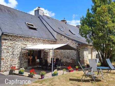 longère rénovée ploermel (morbihan) – 140 m² – 4 chambres – terrain arboré 2700 m² – dépen
