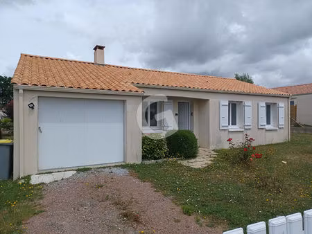 a louer ! maison de 74 m² située sur moutiers les mauxfaits de 3 chambres