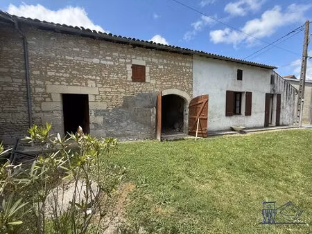 maison à rénover & plus de 300 m² de dépendances
