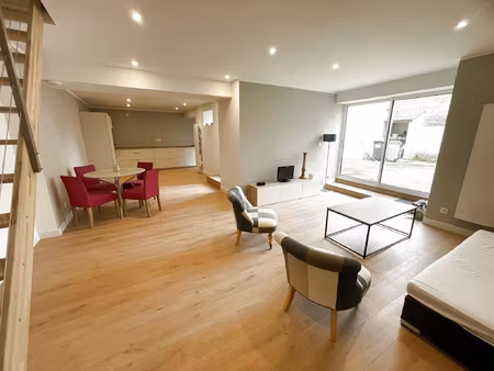 bagneux  maison tuffeau rénovée  3 ch  vaste pièce de vie et