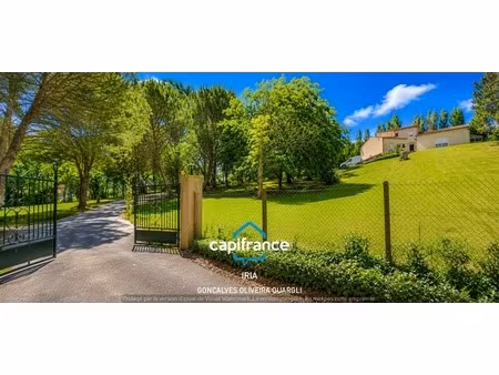 villa à vendre avec piscine sur une parcelle de 8920m² allez et cazeneuve (47)