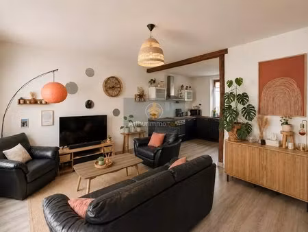 maison 105m² - 3 chambres - garages - dpe : d