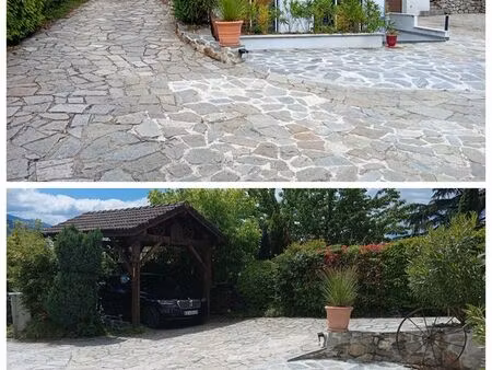 villa 123m2 + appartement 36m2 + 70m2 sous sol 590000