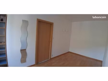 vends beau t2  38m2  parking privé  cave  grenier