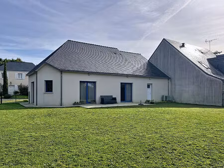 location maison 4 pièces  120.28m²  avrillé