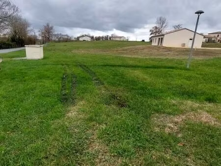 terrain 1 747 m² doudrac