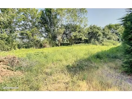 terrain 672 m² la gorgue