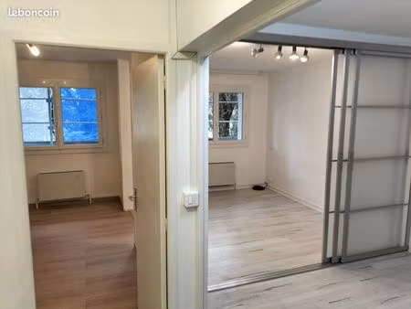 appartement chambre séparée  chauffage et eau chaude inclus