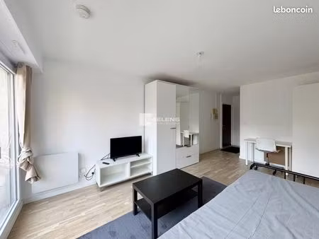 studio 1 pièce 29 m²