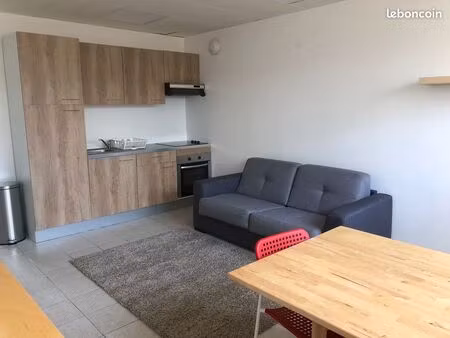 à louer – studio meublé 31 m² – quartier sainte thérèse