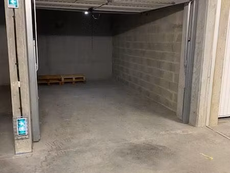 garage à poisy annecy