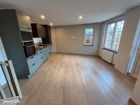 à louer – maison de ville t3 – 50 m²