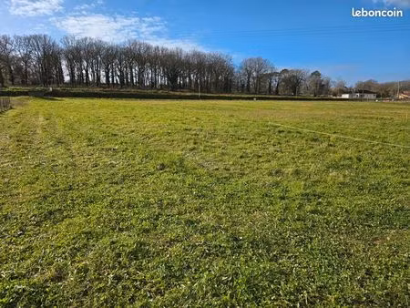 terrain 1 402 m² lalinde