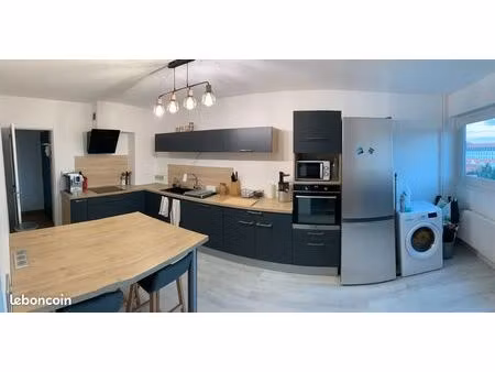 grand appartement meublé – spacieux  confortable et idéalement situé