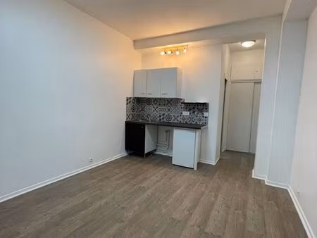 studio -disponibilité immédiate