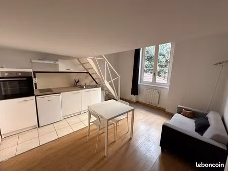 studio métro foch
