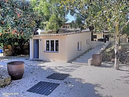 location d’une dépendance dans une superbe propriété de 4000 m2