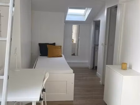 studio meublé de 16 m² – bd de la reine - idéal étudiant