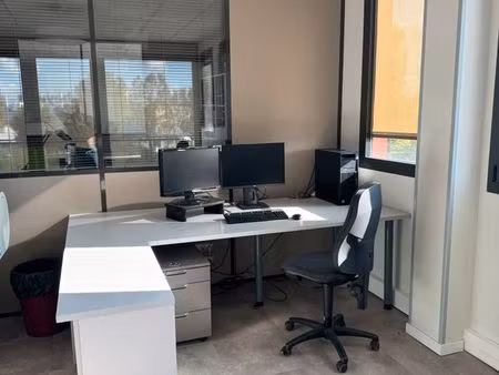 loue bureau beynost